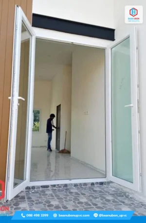 ประตูบานเปิดคู่ UPVC