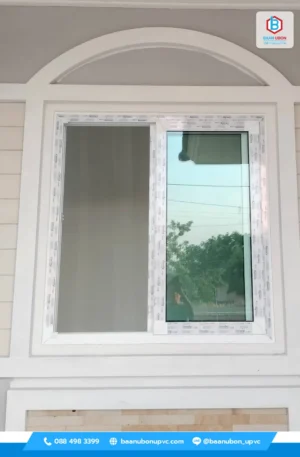 หน้าต่างบานเกล็ดซ้อน UPVC