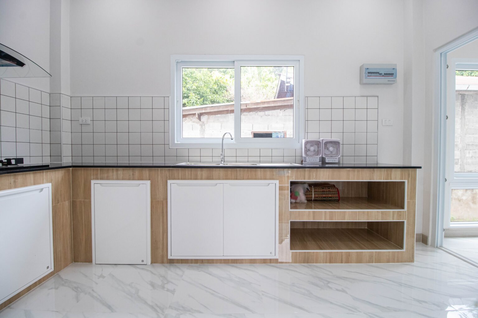 หน้าต่างยูพีวีซี หน้าต่างบานเลื่อน