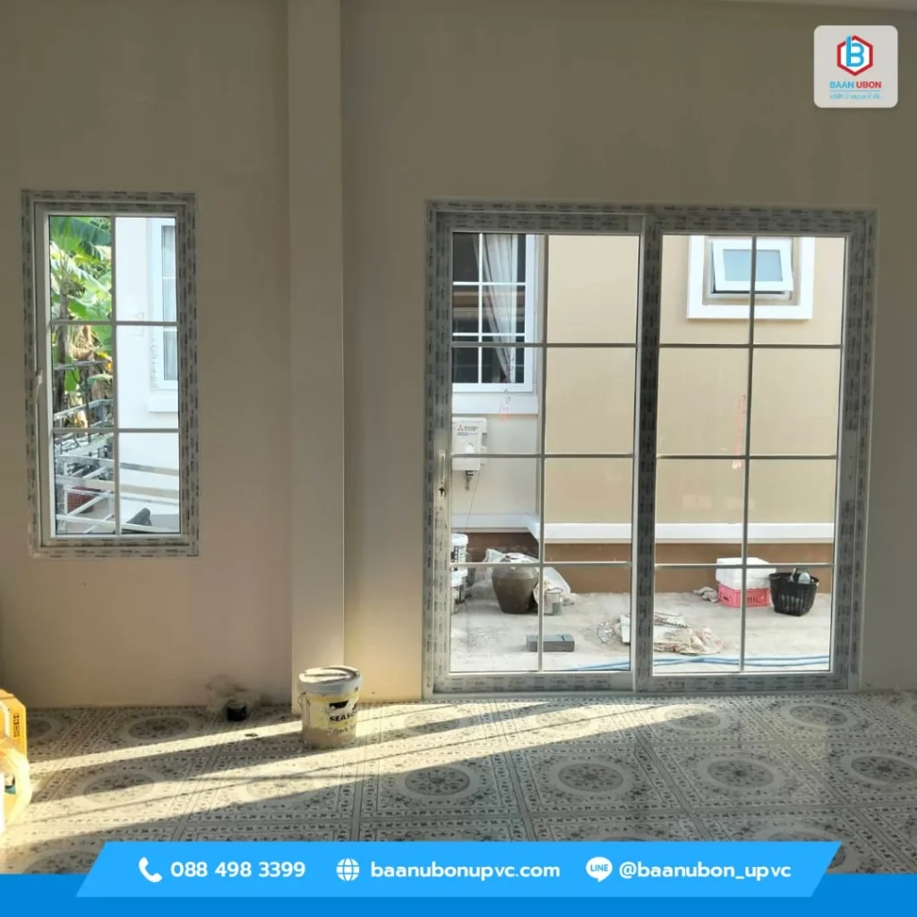 หน้าต่าง uPVC ติดเส้นกระจกตารางสไตล์ยุโรป พร้อมกระจกเขียวตัดแสง กันรังสี UV